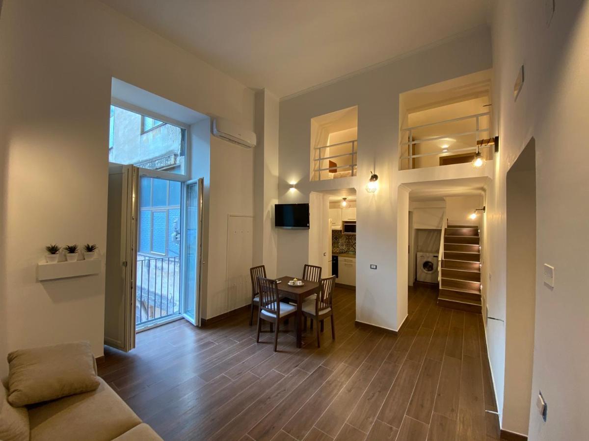 Silvi'S House Apartment เนเปิลส์ ภายนอก รูปภาพ